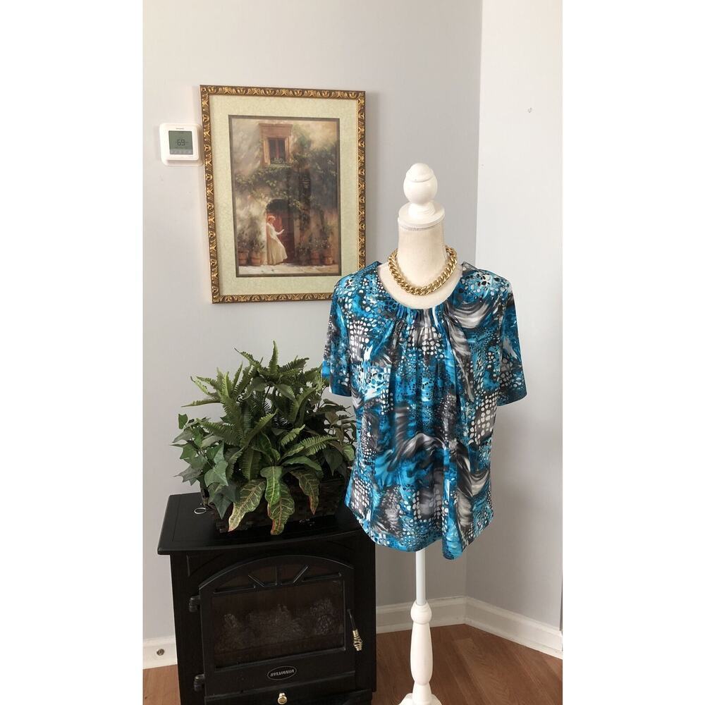 Southern Lady Women's Blouse LG Short Sleeve Watercolor Pullover Pleated Front